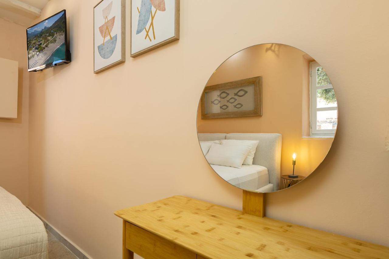 Ydragogeio Rooms Old Town Chania  Buitenkant foto