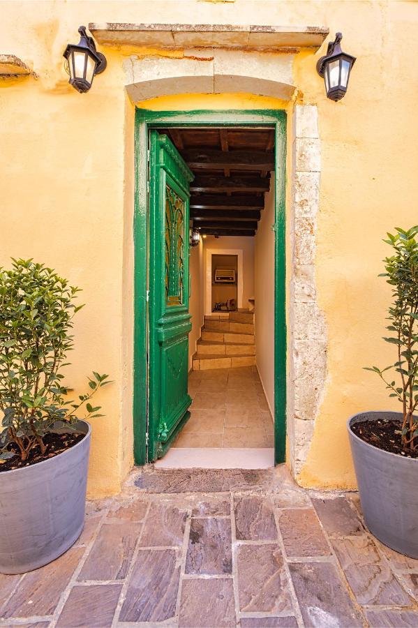 Ydragogeio Rooms Old Town Chania  Buitenkant foto