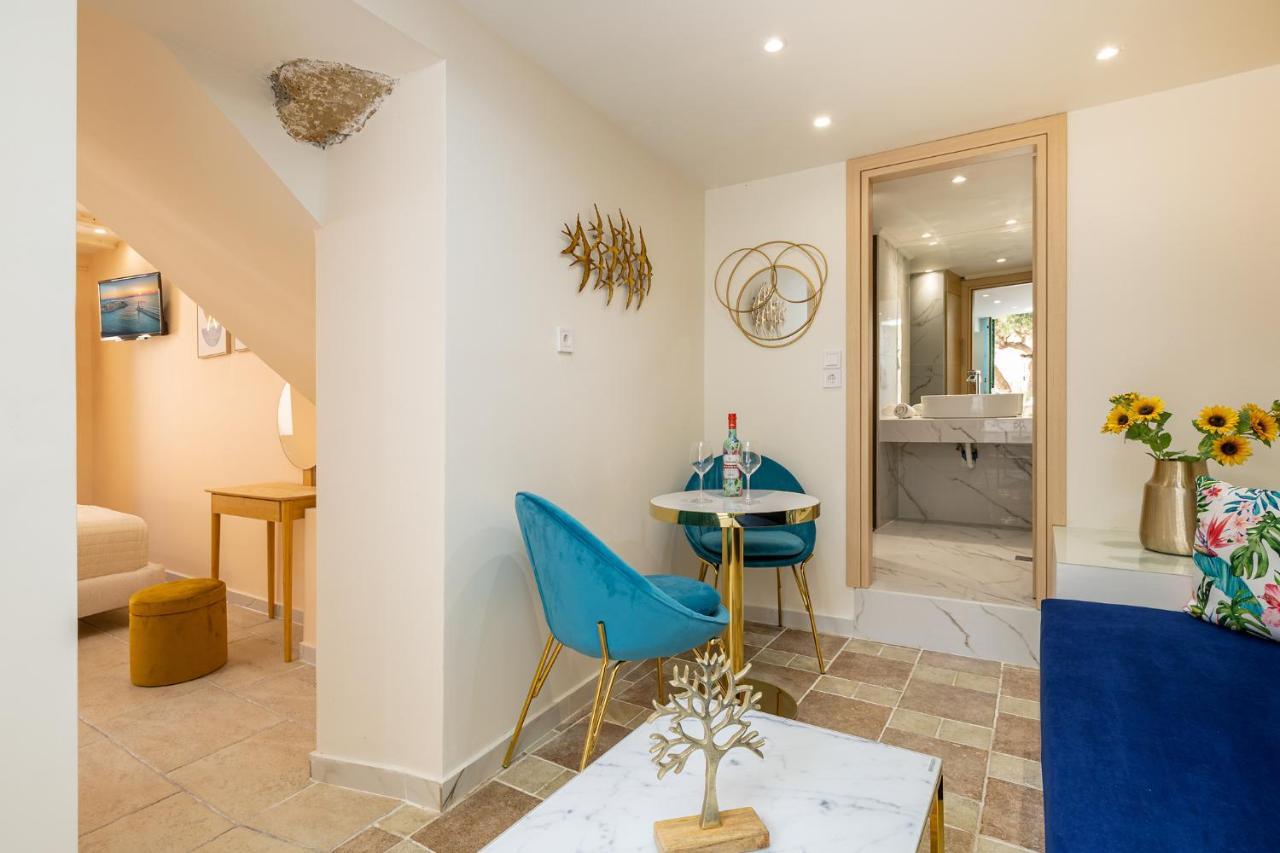 Ydragogeio Rooms Old Town Chania  Buitenkant foto