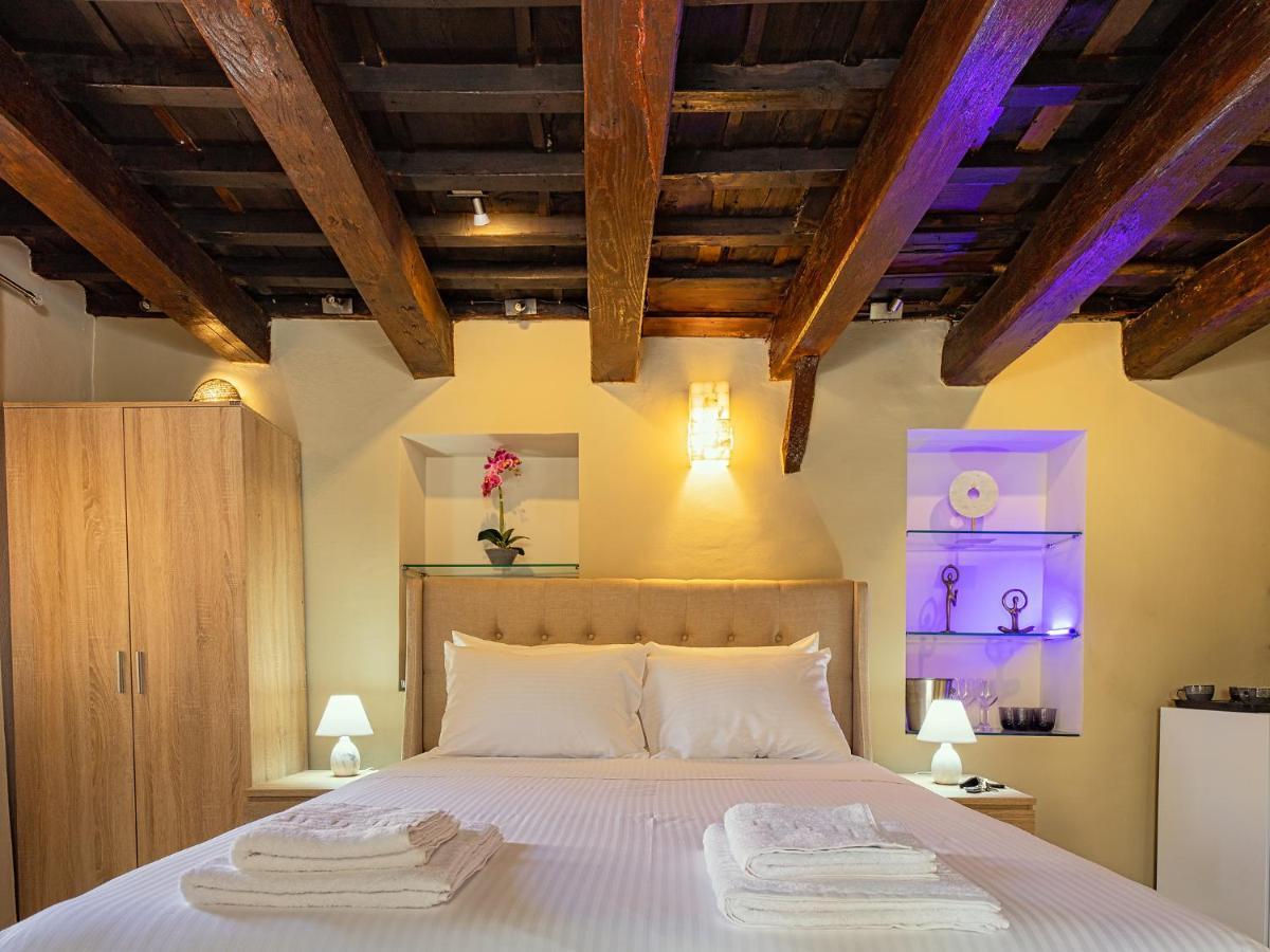 Ydragogeio Rooms Old Town Chania  Buitenkant foto